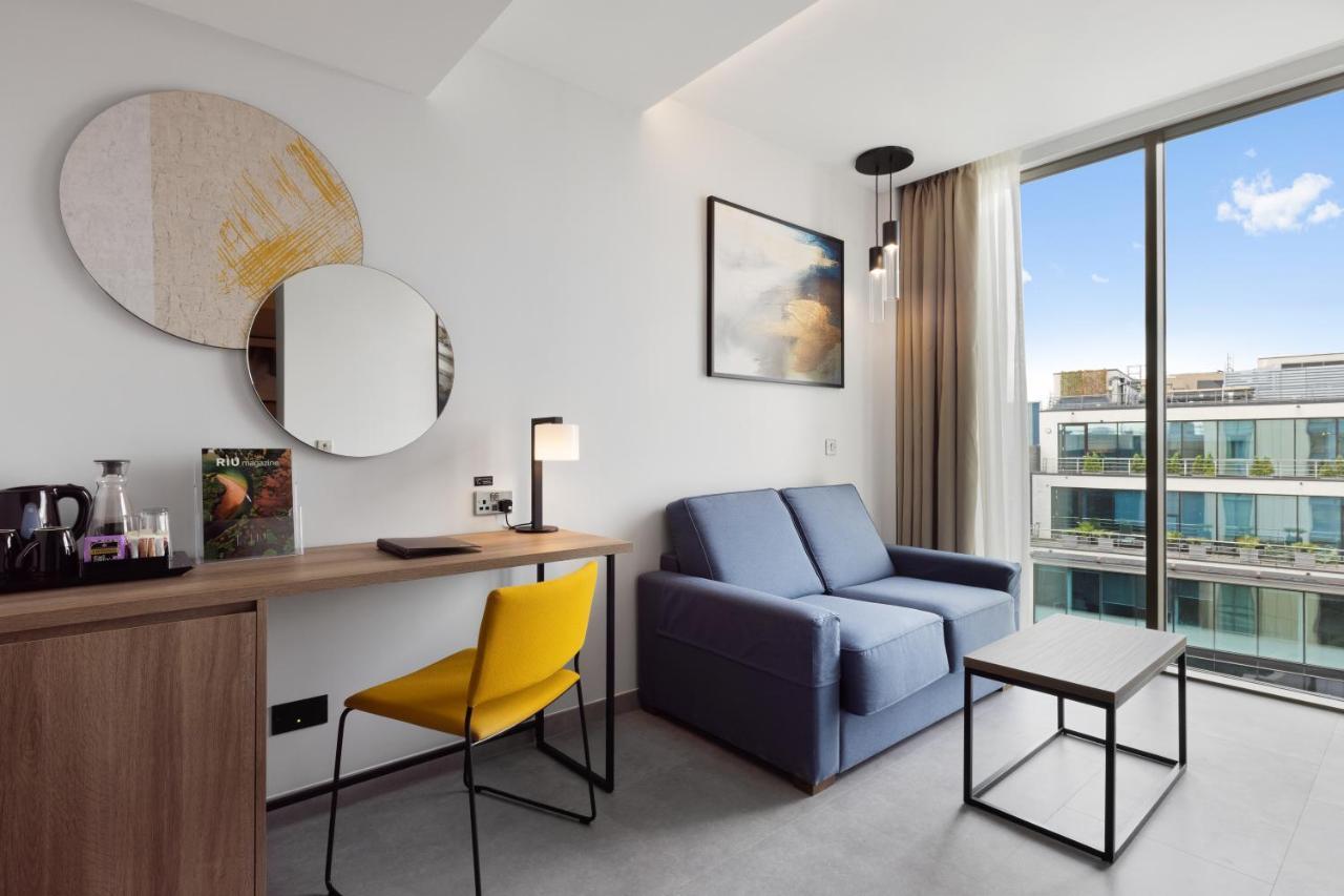 Отель Riu Plaza London Victoria Экстерьер фото