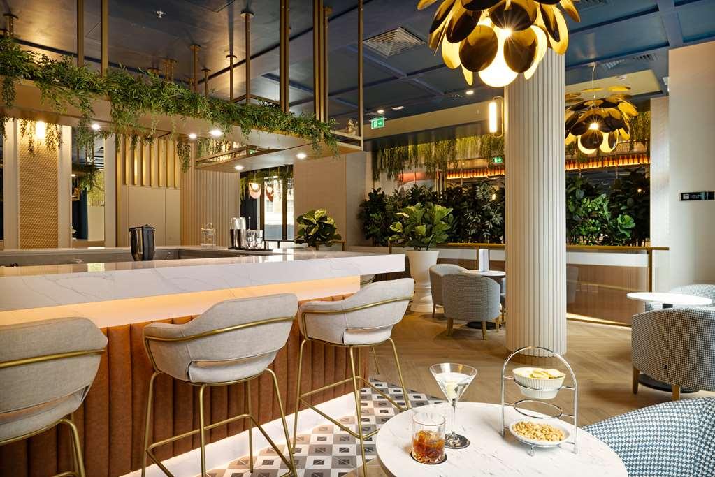 Отель Riu Plaza London Victoria Интерьер фото